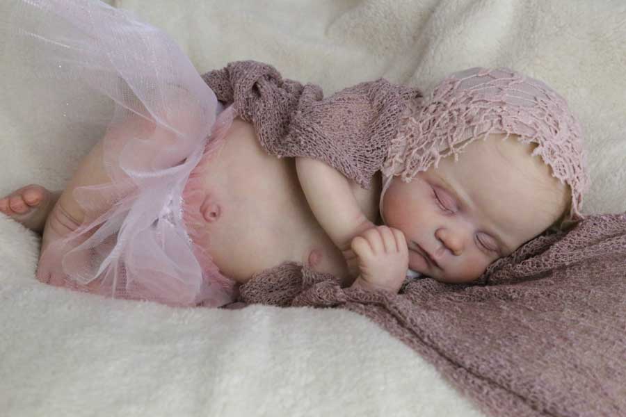 Lydia by Linda Murray 19" Unpainted KIT ONLY Reborn Baby Doll