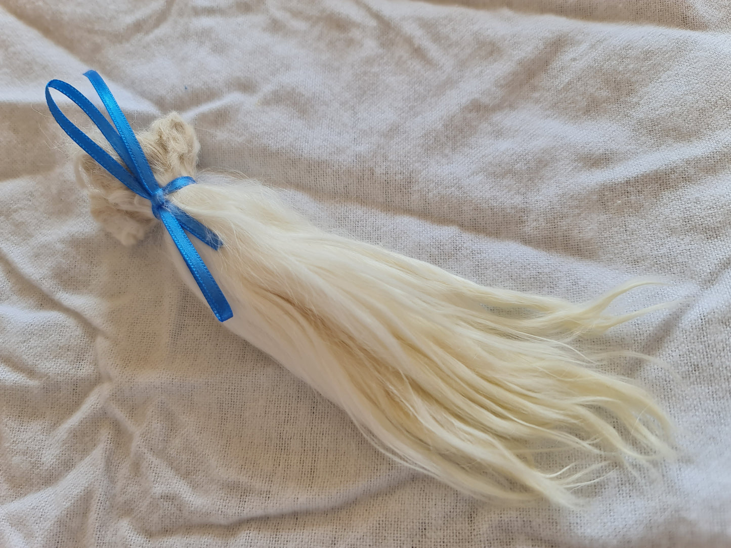 7gm Premium Platinum Blonde Straight Alpaca Magical Realism Tender Strands