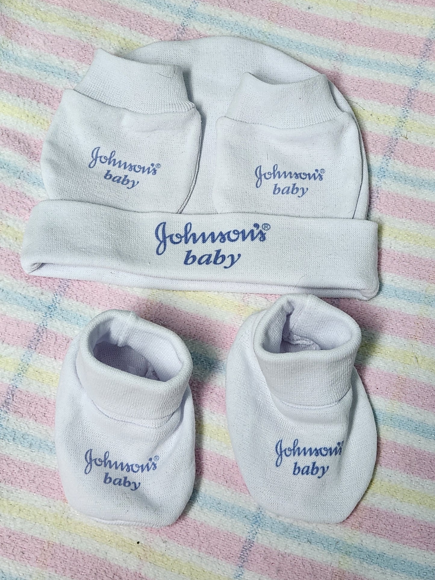 Johnson's Baby Layette ~ Baby Onesie, Mittens, Booties and Hat